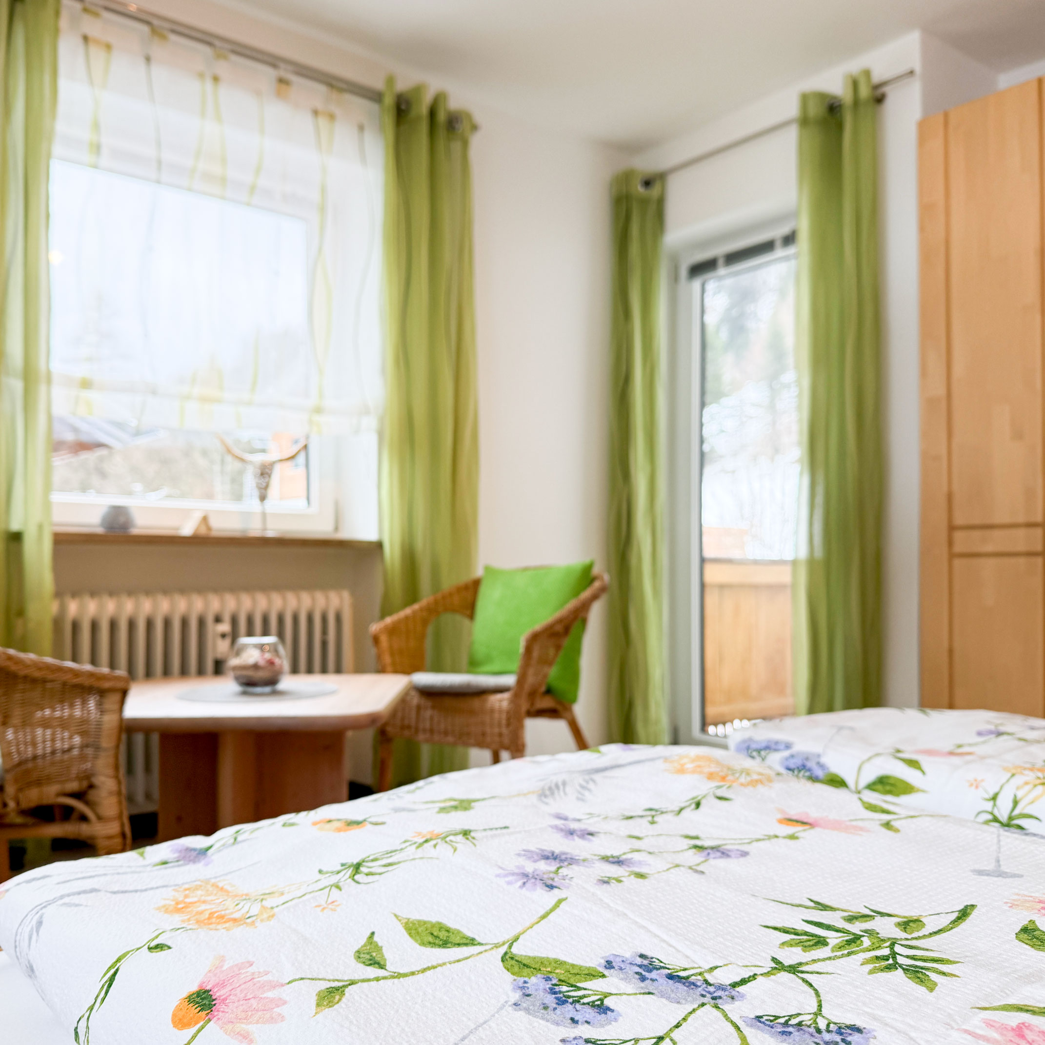 Gaestehaus-Bergkristall-Ferienwohnungen-Karwendel-13-1x1